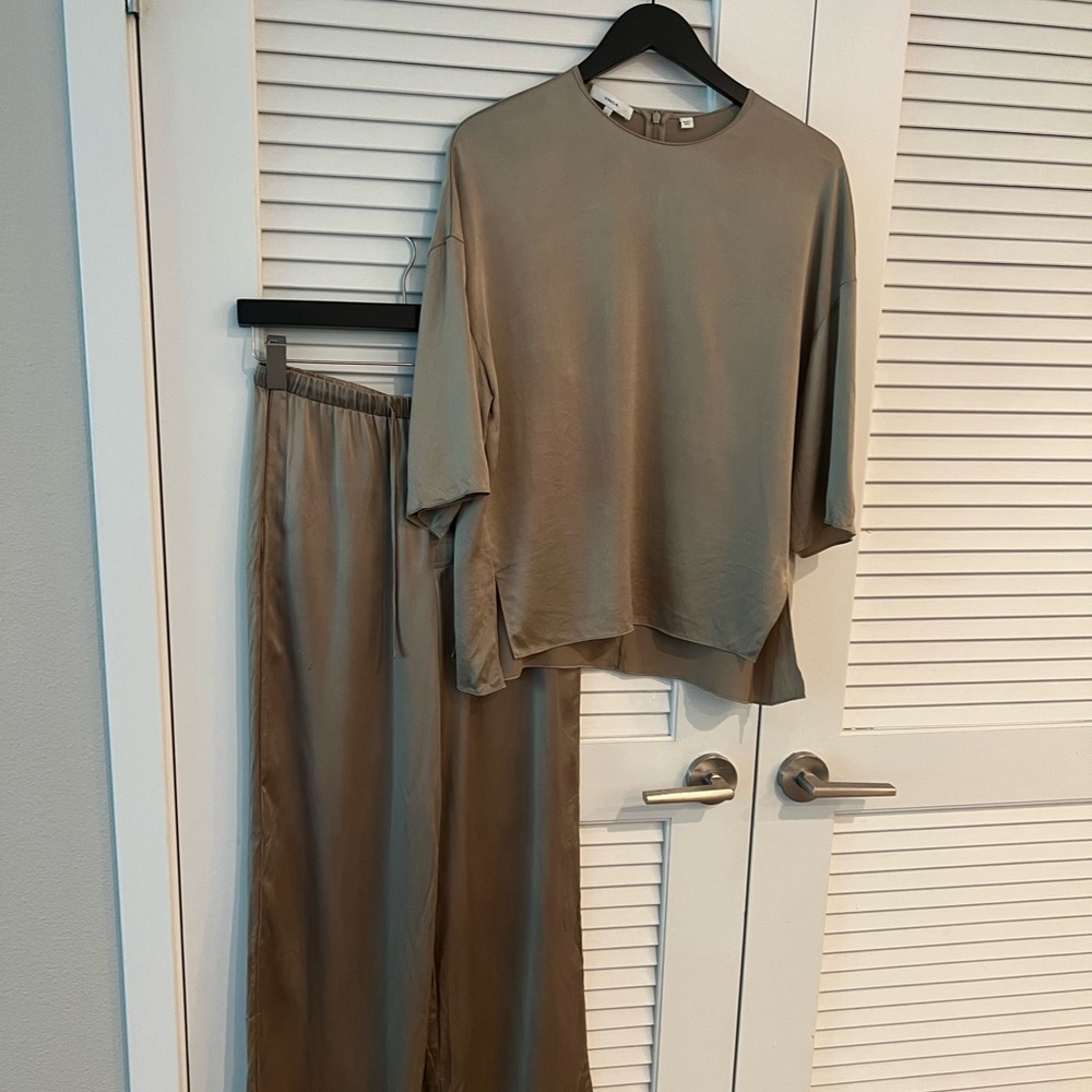 Vince silk set.New